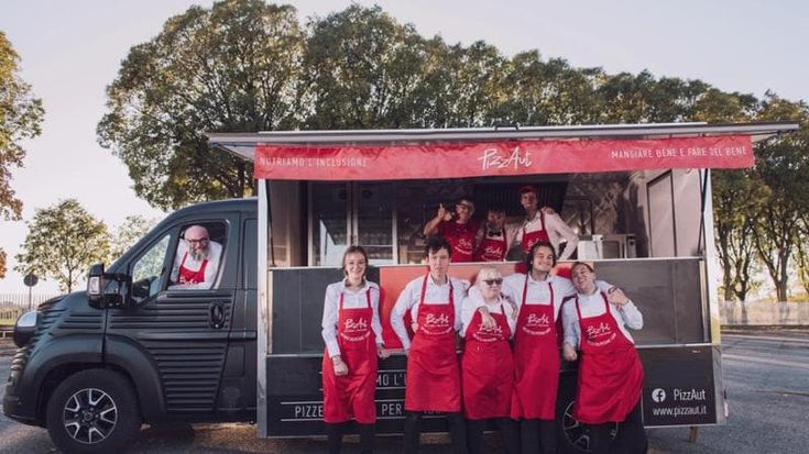 PwC Italia al fianco di PizzAut per PizzAutoBus: nuovo progetto di inclusione per i ragazzi autistici