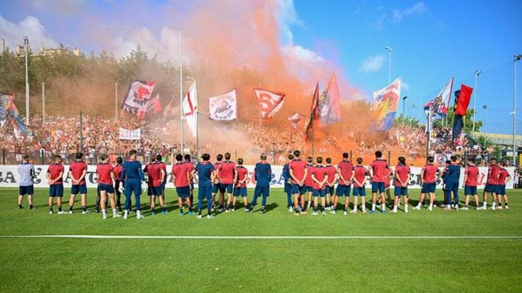 Genoa, un martedì da Grifoni: entusiasmo a Pegli. E a sorpresa arriva Sucu