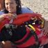 Soverato, bimbo tedesco smarrito in spiaggia, ritrovato grazie a team con cani da salvataggio. Il sindaco su Fb: 