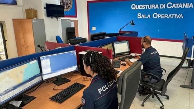 Aggredisce la compagna in strada, arrestato dalla polizia a Catania