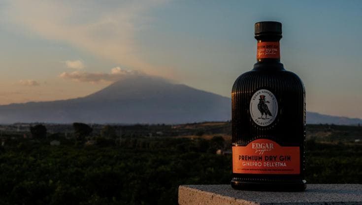 Ginestra, arance e origano di montagna: ecco il gin che rende omaggio ai profumi dell’Etna