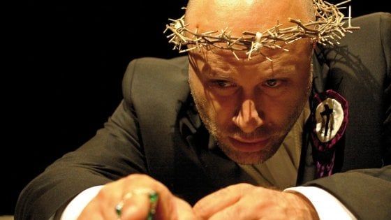 I pizzini del “Codice Provenzano”  in teatro