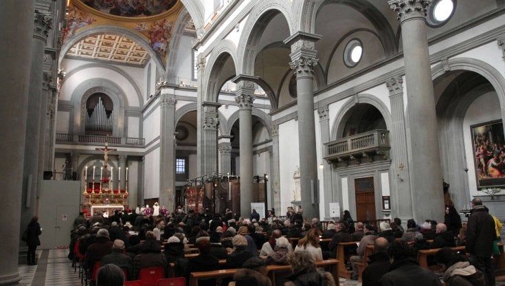 Firenze, furto a San Lorenzo, rubata la Madonna di Loreto