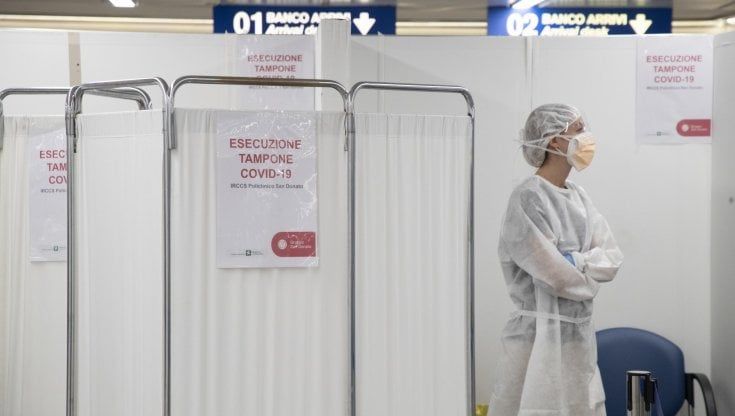 Coronavirus Italia, il bollettino di oggi 31 agosto:  5.498 positivi e 75 morti. E' il numero di decessi più alto da giugno