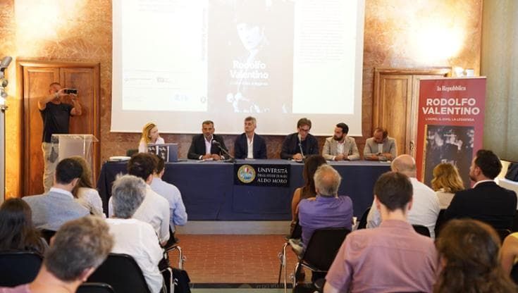 Rodolfo Valentino, svelato il libro dedicato al divo pugliese in edicola gratis con Repubblica