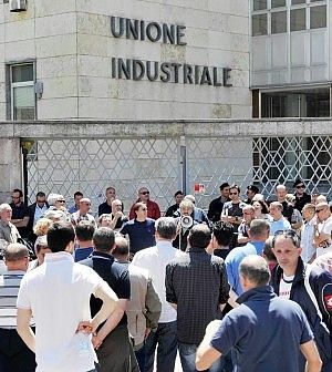 Crisi, Confidustria teme il rischio deflazione