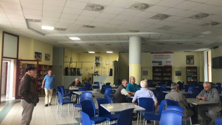 Maria, 80 anni, scappata in pigiama da una Rsa: “Ferita e sola in strada, l’abbiamo soccorsa"