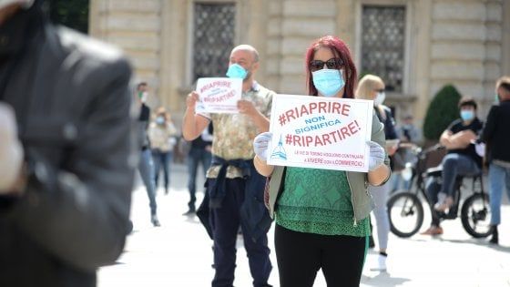 Torino, l'allarme dell'Associazione commercianti: "40 mila posti a rischio nel terziario"