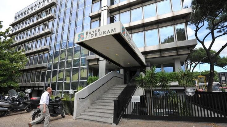 Voci finte per truffare i banchieri, milioni rubati a Ifis e Fideuram. E c’è un indagato