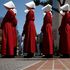 The Handmaid's Tale: quel futuro distopico disseminato di violenze reali