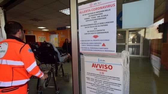 Coronavirus, a Bari chiuso  pronto soccorso Mater Dei. 5 boutique si fermano per "collaboratore infetto". Un caso anche a Triggiano