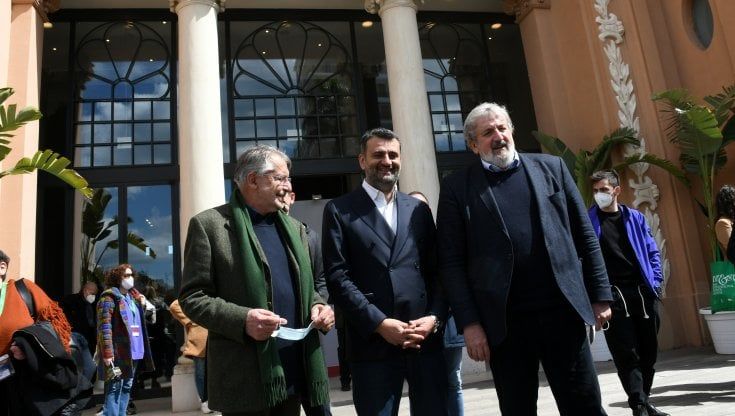 Bif&st, nasce la fondazione. L'annuncio di Emiliano: "È il futuro del festival". Laudadio: "Exploit sui social"