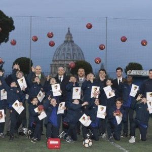 Roma in campo per la prevenzione: iniziativa 'Calcio con il Cuore'