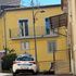 Strangola la madre anziana nel sonno, arrestato cinquantatreenne a Salerno