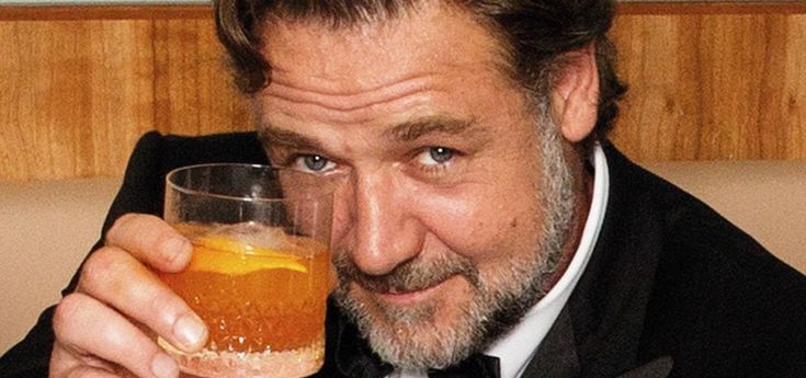 Russell Crowe raccoglie quasi 3 milioni all'asta del divorzio