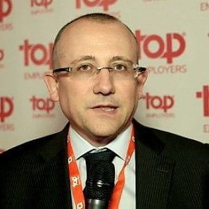 Rai, c'è un piano straordinario per pagare i collaboratori. L'azienda: smaltiremo i ritardi, ora al sicuro da sanzioni