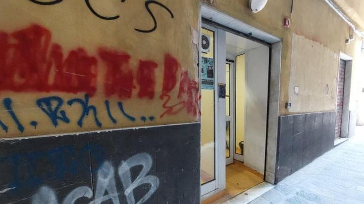 Tensione in centro storico, quartiere contro il drop-in. “Ma il servizio è essenziale”