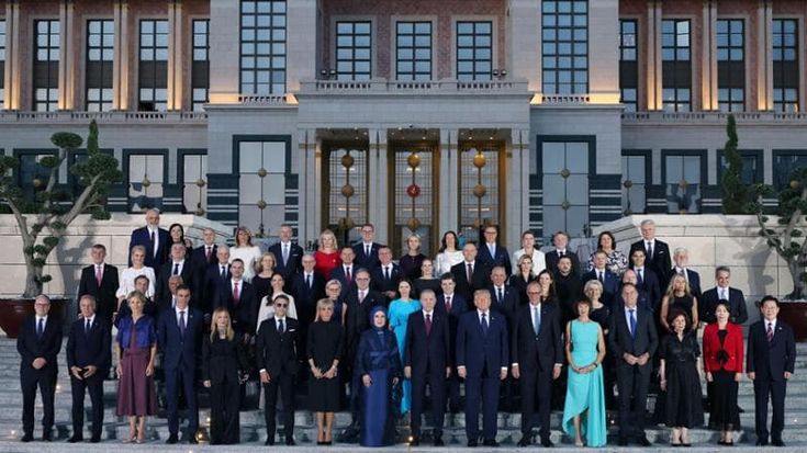 “La guerra sta per finire”, ma la Nato si riarma: commesse per 50 miliardi