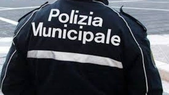 Coronavirus: morto agente della polizia municipale di Napoli contagiato a Bergamo