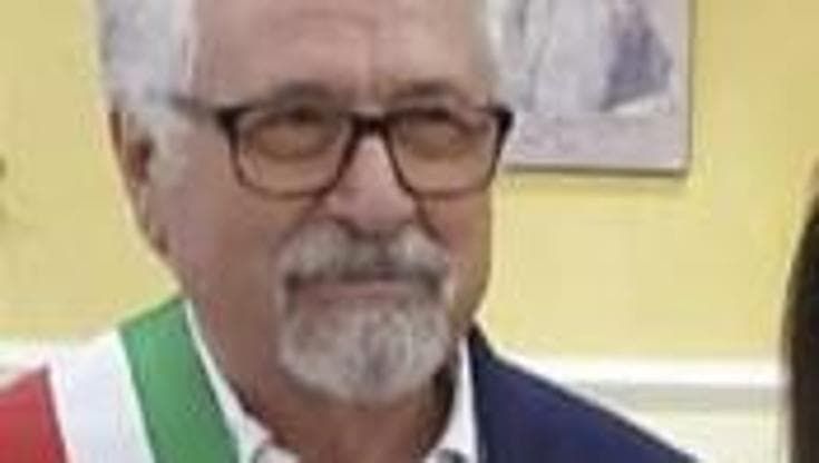“La tassa sui rifiuti è troppa cara”: sindaco picchiato in Municipio nel Beneventano