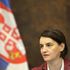 La premier serba Ana Brnabic: “Il Kosovo rinunci all’esercito, minaccia la pace nei Balcani”