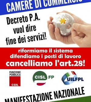 Camere di commercio in piazza contro il taglio dei versamenti