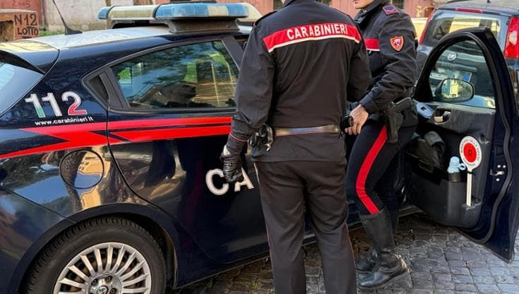 Picchia la ex moglie e la minaccia con un coltello, 54enne arrestato a Villabate