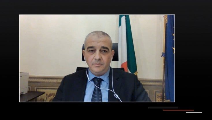 Quirinariston. Italia delle polemiche, tra Sanremo e la politica. Con Schlein e Fazzolari