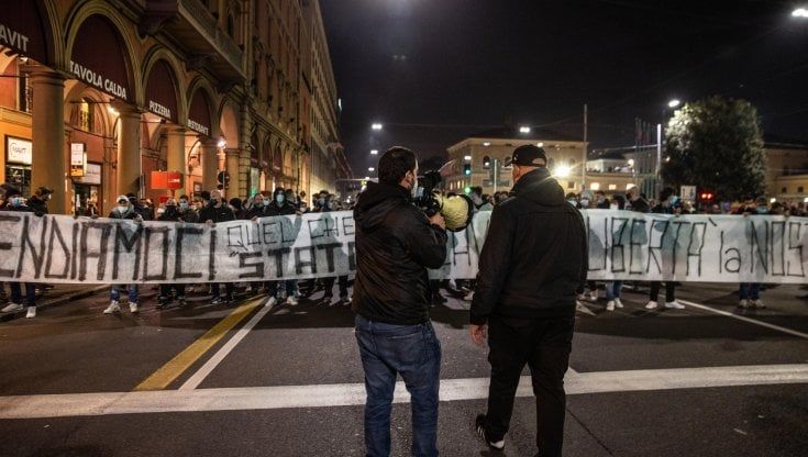 Covid, se l’ultra destra arruola negazionisti e capi delle proteste
