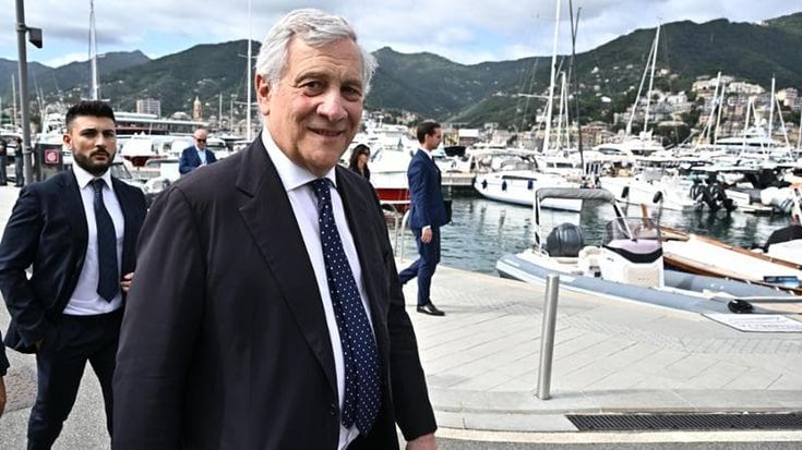 Tajani ora valuta la sospensione. Tanti impresentabili nel partito