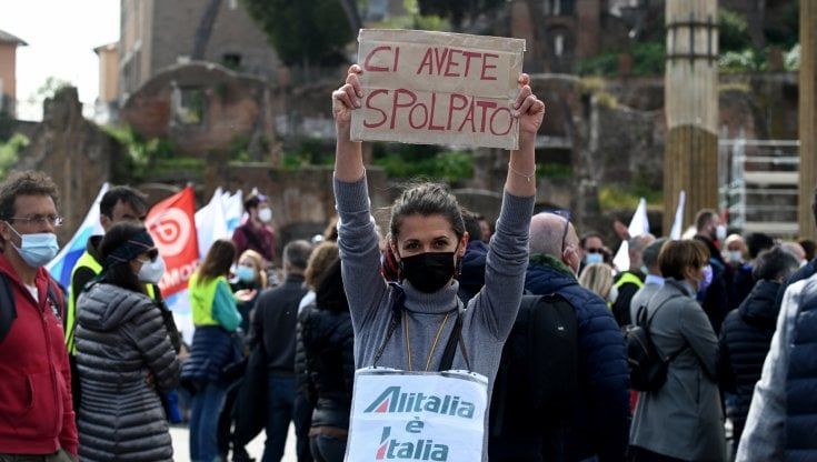 La crisi del Covid pesa sulle buste paga: in Italia la peggior perdita di salario d'Europa, bruciati 39 miliardi