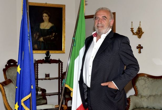 Parma, il saluto del commissario Di Marco dopo 39 anni di servizio - Foto 