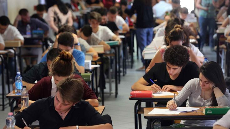 “Mussolini salvato dai partigiani”. Lo stupidario della Maturità