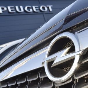 Peugeot acquista Opel, ufficiale l'accordo da 1,3 miliardi di euro con General Motors