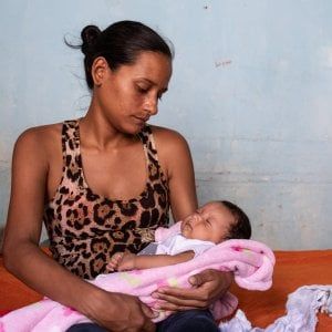Save the children: "Così salviamo le venezuelane incinta al confine con la Colombia"