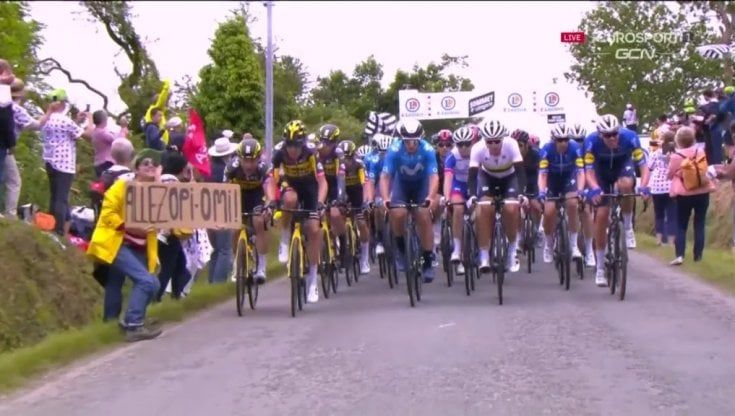 Tour, Soler contro la donna col cartello: "Andremo in tribunale. Ma anche l'Uci ha le sue colpe"