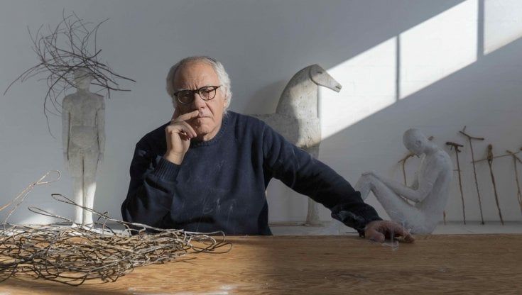 Mimmo Paladino: "I miei corpi dormienti soli e sospesi nel sogno" 