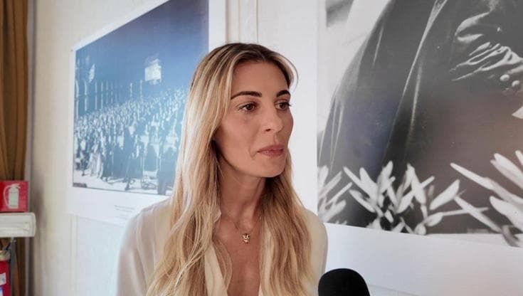 La madrina di Venezia Sveva Alviti: "Cate Blanchett e Monica Vitti le mie preferite. Sono una divoratrice di serie, lo sport mi ha insegnato a non mollare mai"