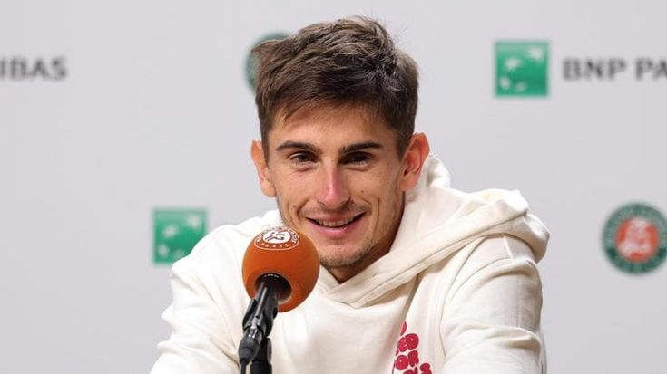 Eastbourne amara per gli italiani, fuori Arnaldi, Bellucci e Paolini. Darderi ai quarti a Maiorca