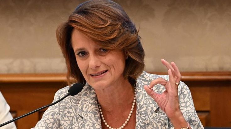 Pasto in bianco a mensa per chi non paga, l’ex ministra Bonetti: “Meschino punire i bambini”
