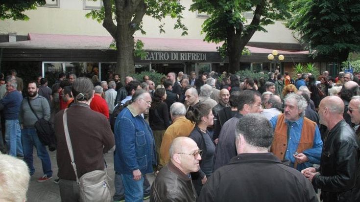Dai big dello spettacolo alle persone comuni, tutti insieme per salvare il Teatro di Rifredi