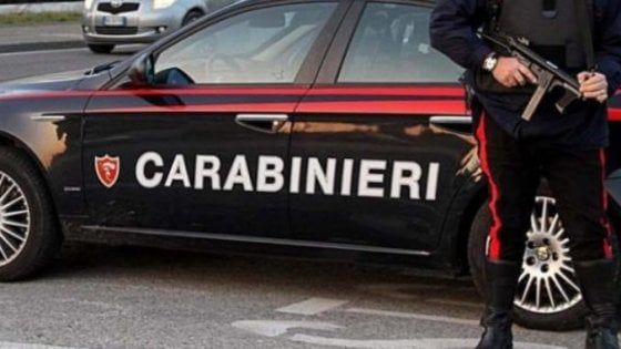 Bari, litigano al ristorante e vanno a prendere le armi: 3 denunciati per il pestaggio
