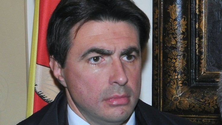 Lo strano caso di Tozzo: il Ragioniere generale della Regione sarà risarcito dalla Regione stessa