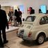 E al Moma tutto il pubblico intorno alla Fiat 500
