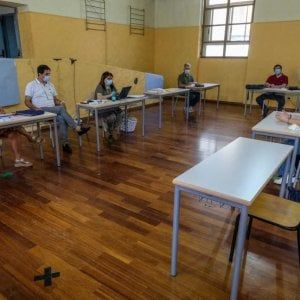 Scuola, linee guida per la ripartenza: adesso i doppi turni sono un incubo 