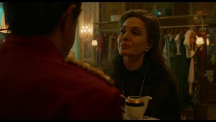 'Maria', Angelina Jolie e Pierfrancesco Favino nel film su Maria Callas - clip