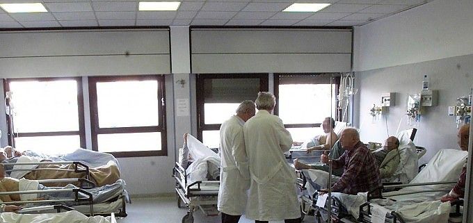Medici, arriva il codice deontologico dell'era digitale. E dice addio alla parola "paziente"