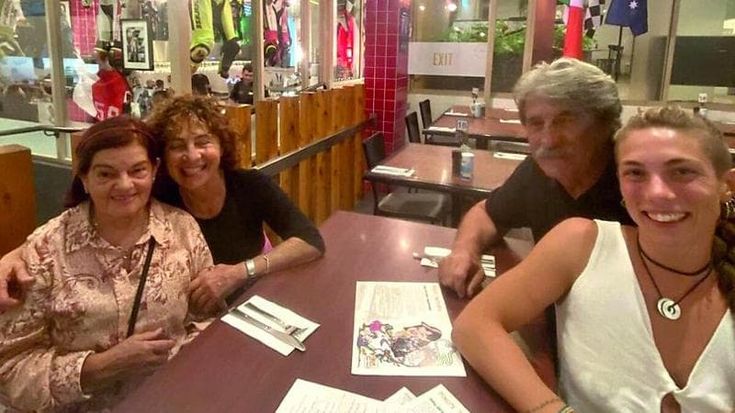 Una Simoncelli nel paddock: “Martina ha gli occhi di Marco”