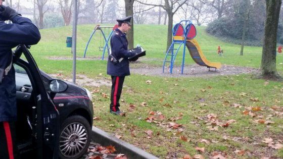 Bologna, rimane ustionato dal petardo raccolto dal suo cane