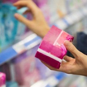 La Spezia, Cgil e Arci lanciano la proposta degli assorbenti sospesi
